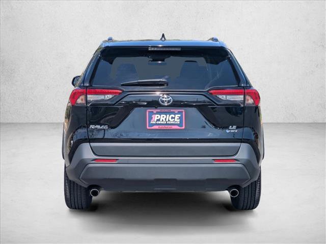 Used 2025 Toyota RAV4 LE AWD/4WD image 7
