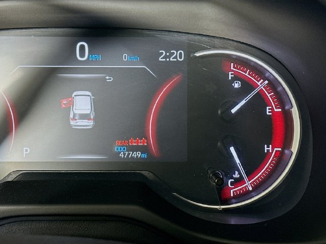 Certified 2025 Toyota RAV4 XLE FWD image 15
