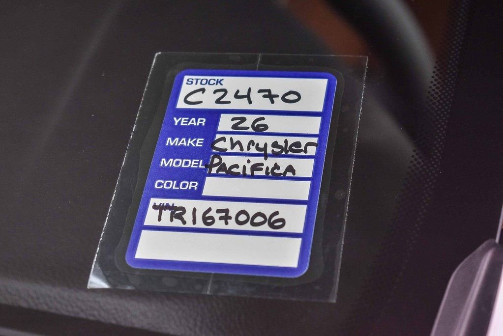 New 2026 Chrysler Pacifica Pinnacle w/ Trailer Tow Group image 28