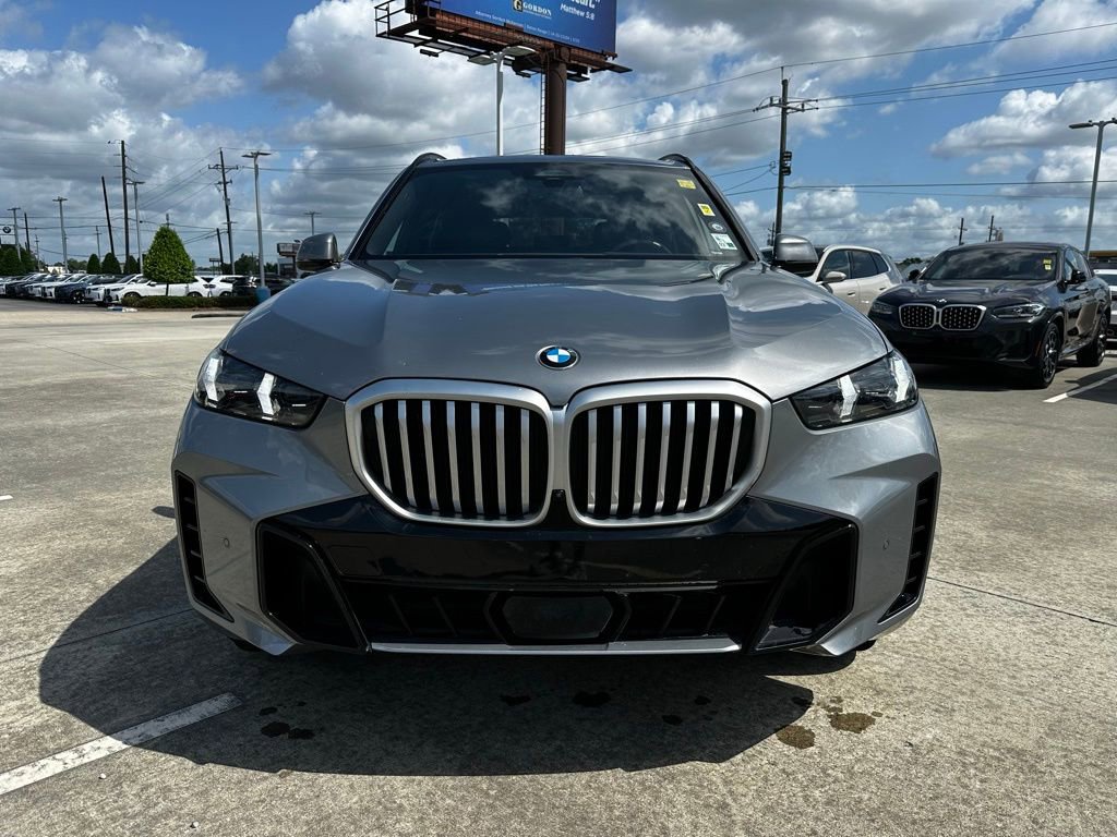 Certified 2024 BMW X5 sDrive40i w/ M Sport Package image 2