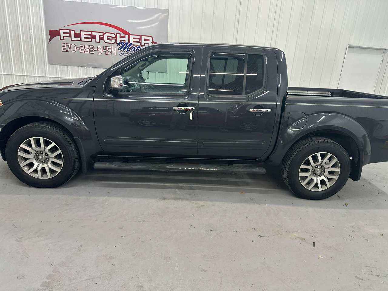 Used 2013 Nissan Frontier SL image 8