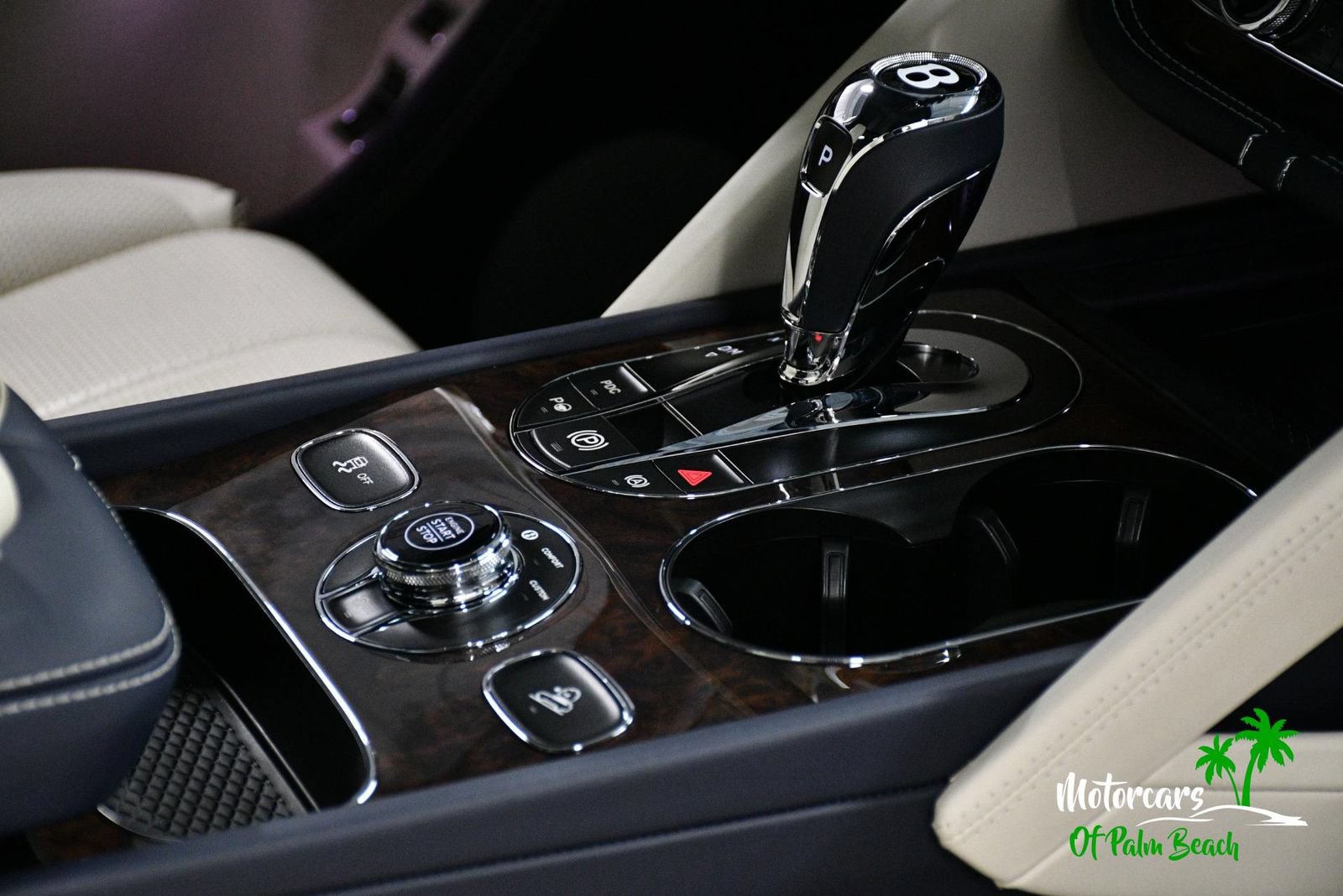 Used 2023 Bentley Bentayga AWD/4WD image 72