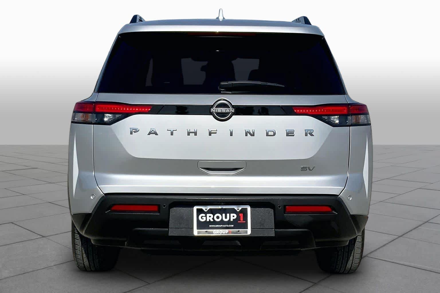 Used 2023 Nissan Pathfinder SV FWD image 5