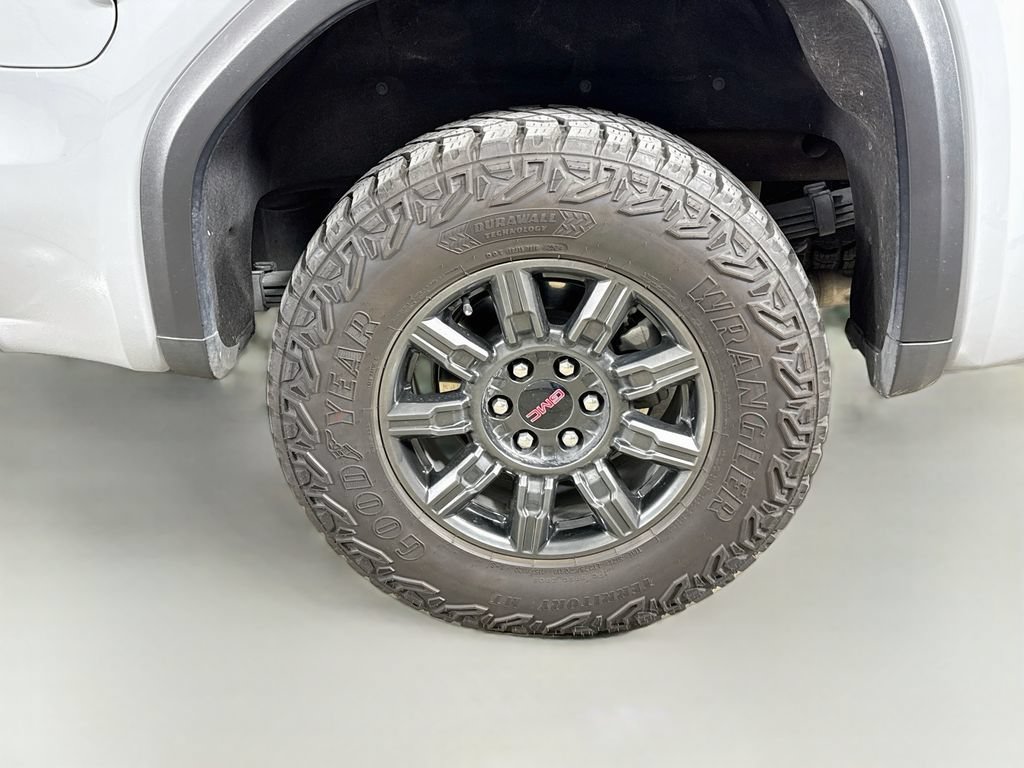 Used 2024 GMC Sierra 1500 AT4X AWD/4WD image 33