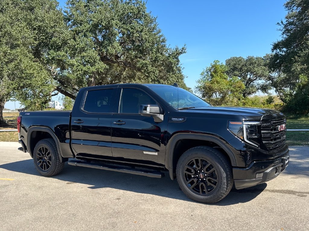 New 2026 GMC Sierra 1500 Elevation w/ Elevation Premium Package AWD/4WD image 3