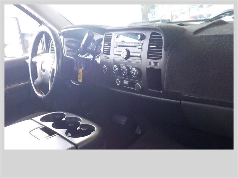 Used 2011 Chevrolet Silverado 2500 LT AWD/4WD image 21