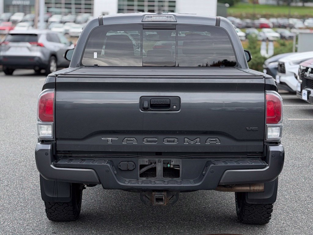 Used 2021 Toyota Tacoma TRD Sport w/ Technology Package AWD/4WD image 4