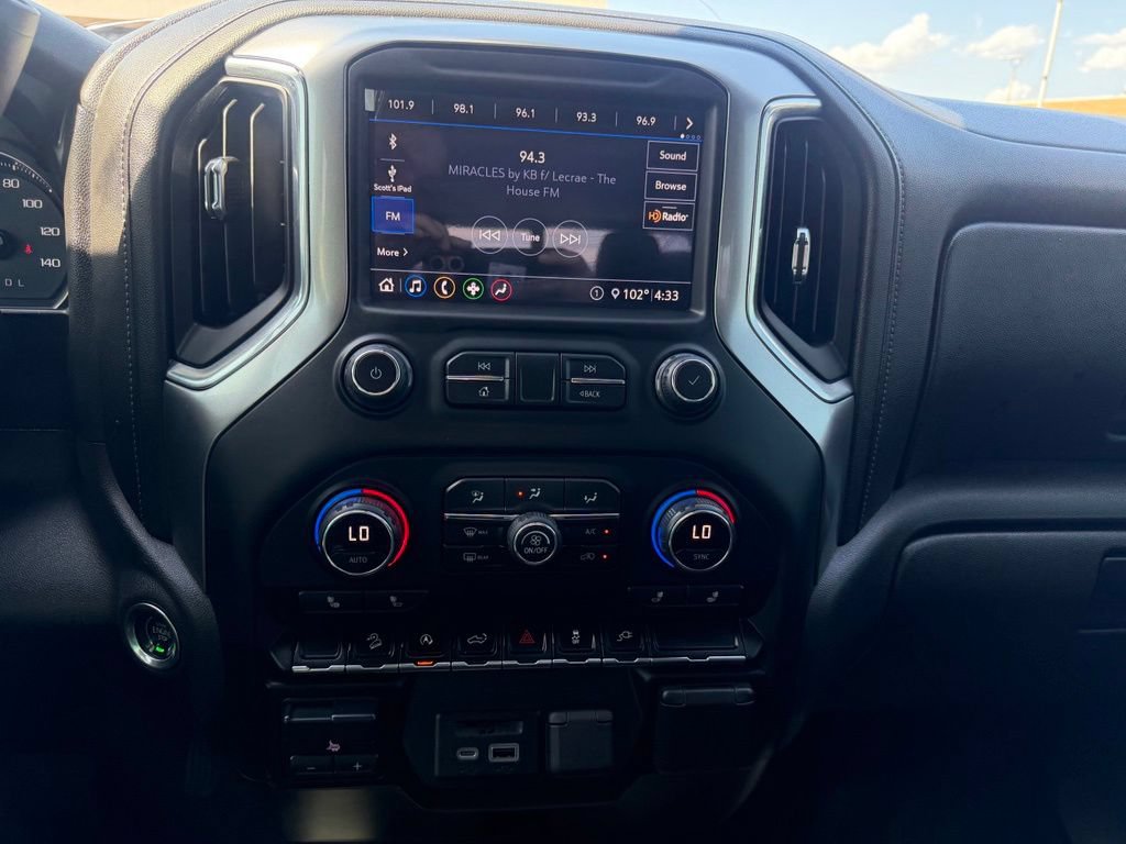 Used 2020 Chevrolet Silverado 1500 LT w/ Texas Edition AWD/4WD image 33