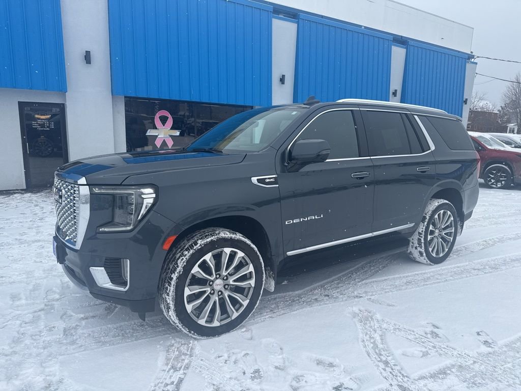 Used 2021 GMC Yukon Denali w/ Advanced Technology Package image 1