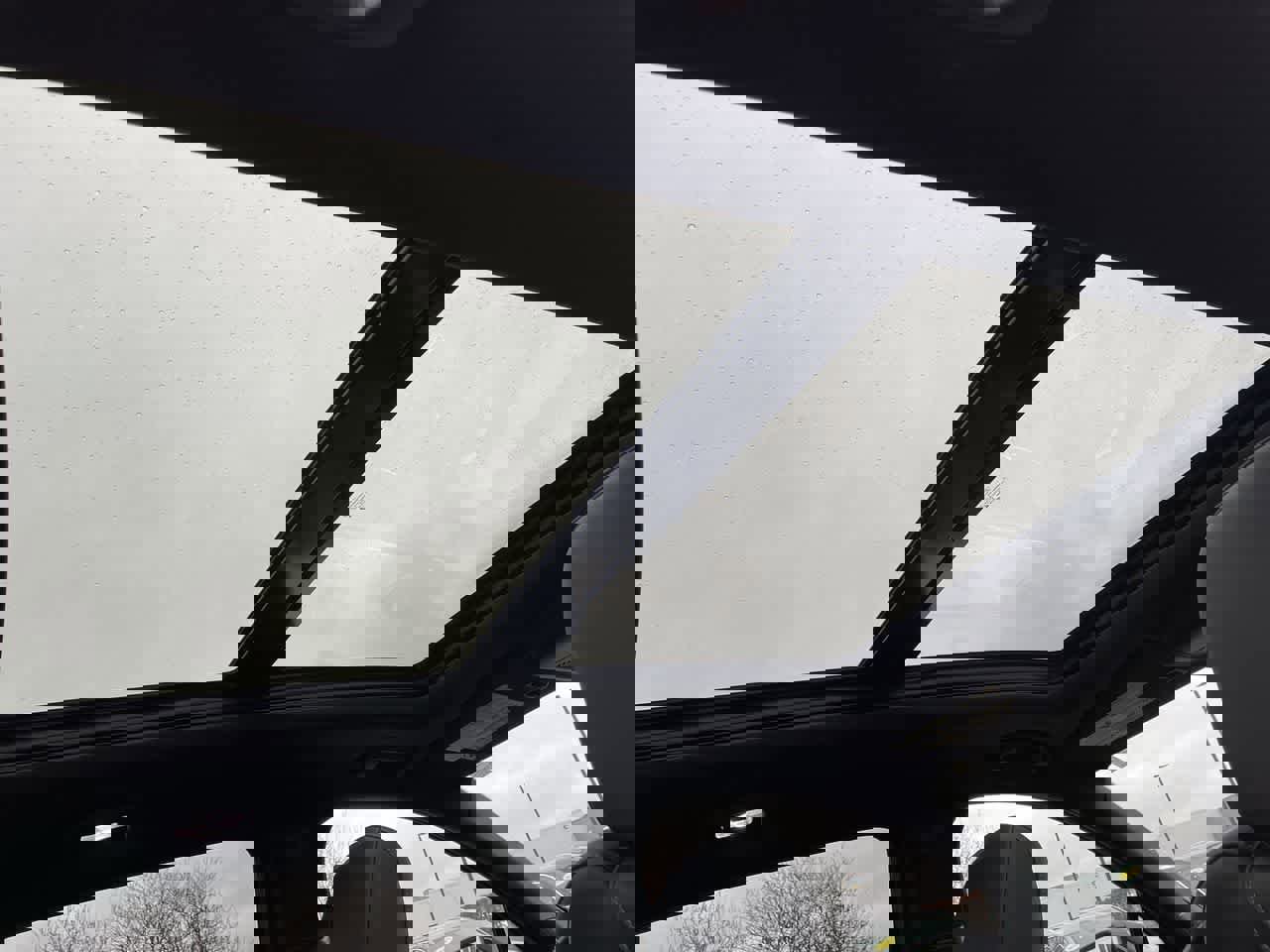 Certified 2023 Cadillac XT4 Premium Luxury w/ Cold Weather Package image 21