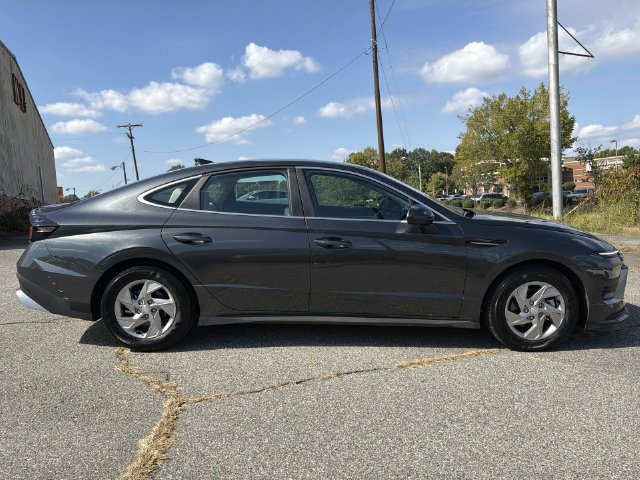 Certified 2026 Hyundai Sonata SE FWD image 14
