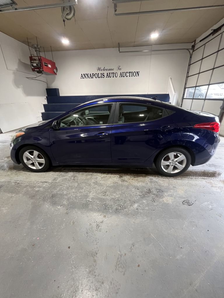Used 2013 Hyundai Elantra GLS w/ Preferred Pkg