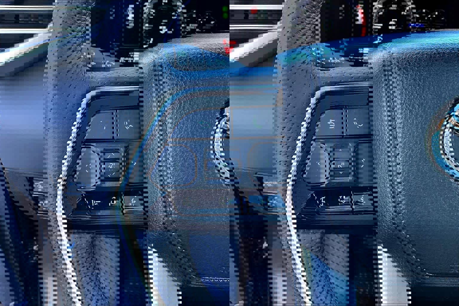 Certified 2025 Toyota Sequoia Platinum image 22