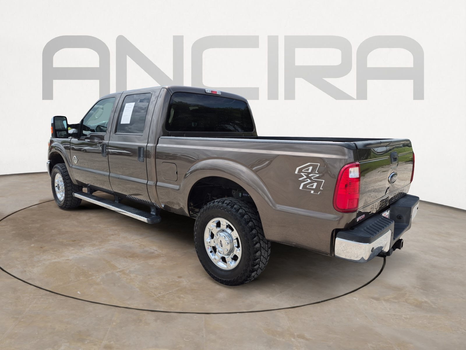 Used 2015 Ford F250 XLT w/ XLT Premium Package AWD/4WD image 8