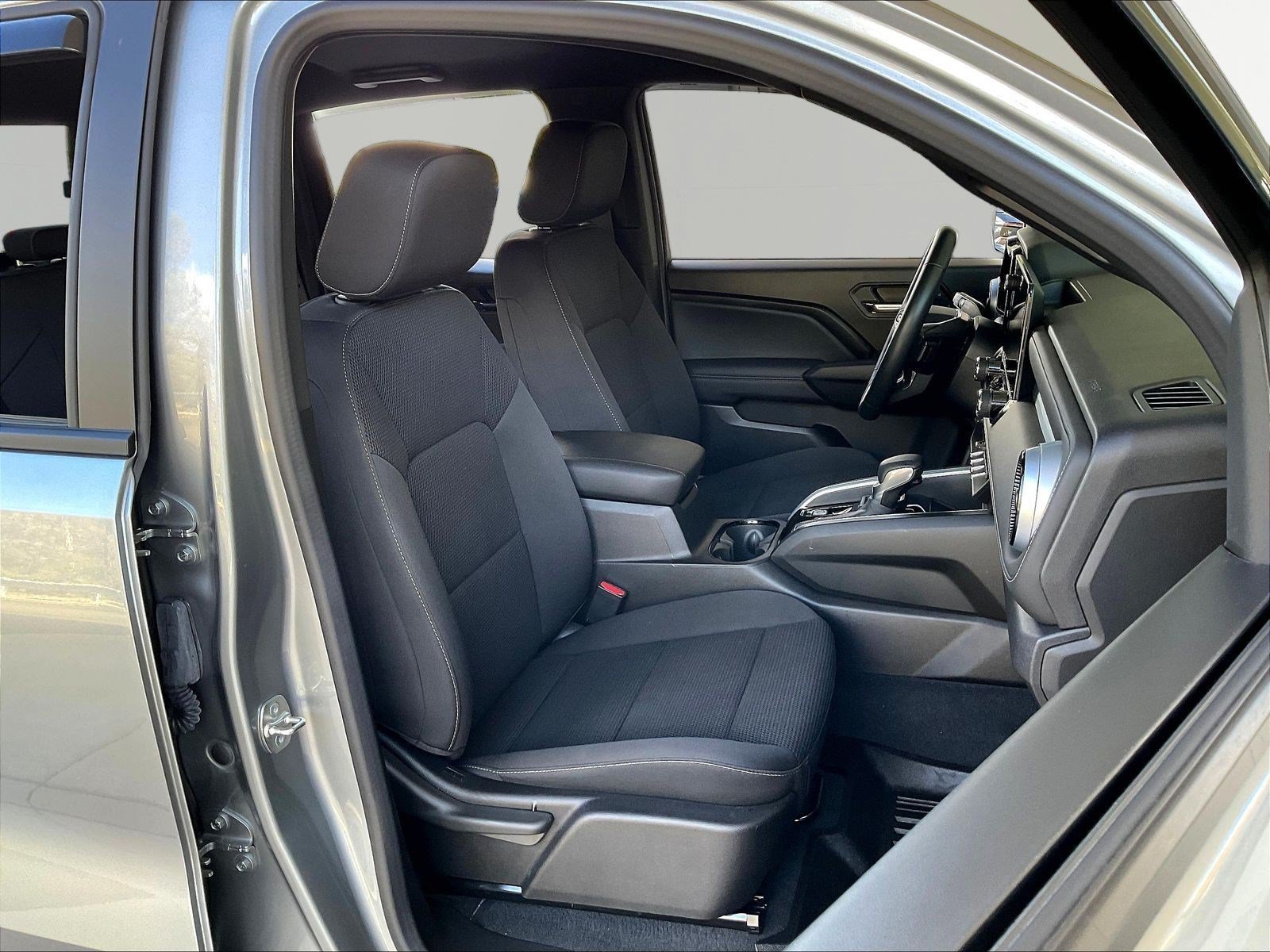 Used 2024 Chevrolet Colorado LT w/ LT Convenience Package RWD image 29