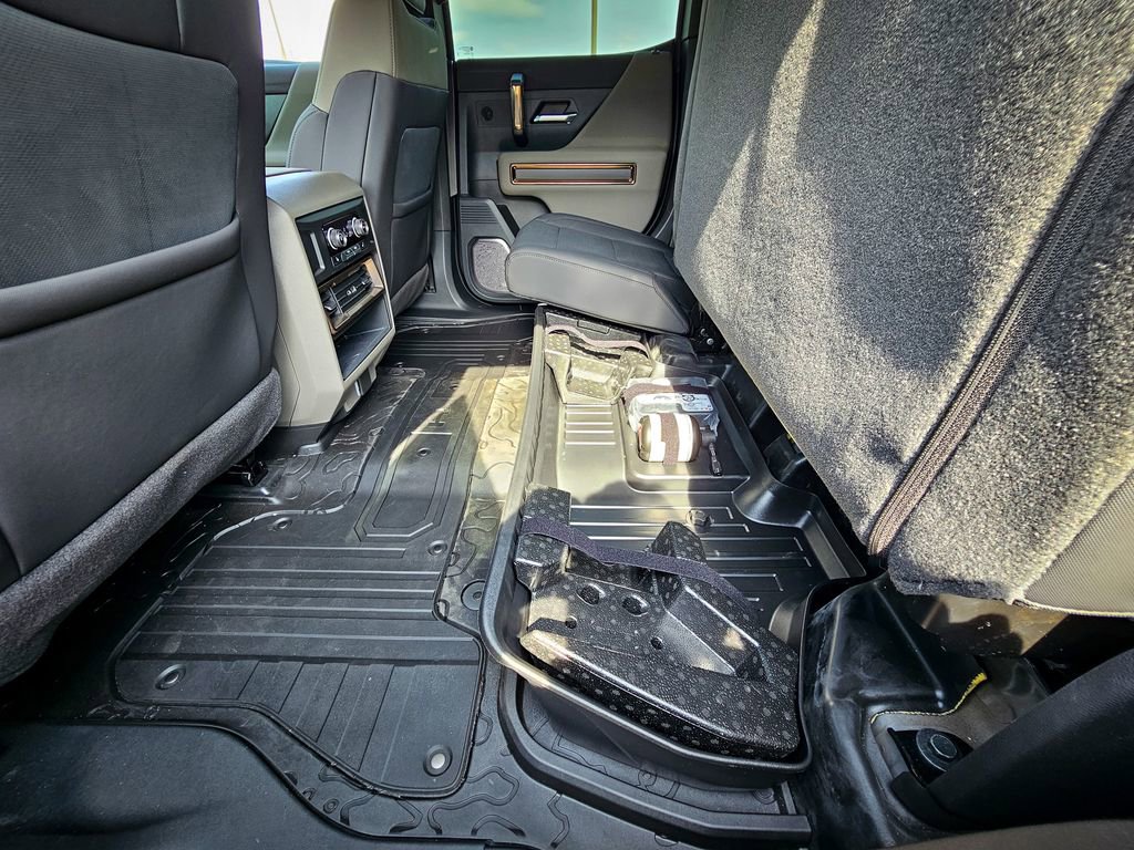 Used 2024 GMC Hummer EV 2X w/ LPO, Storage Package image 41
