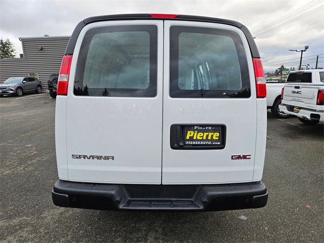 Used 2024 GMC Savana 2500 w/ Driver Convenience Package image 4