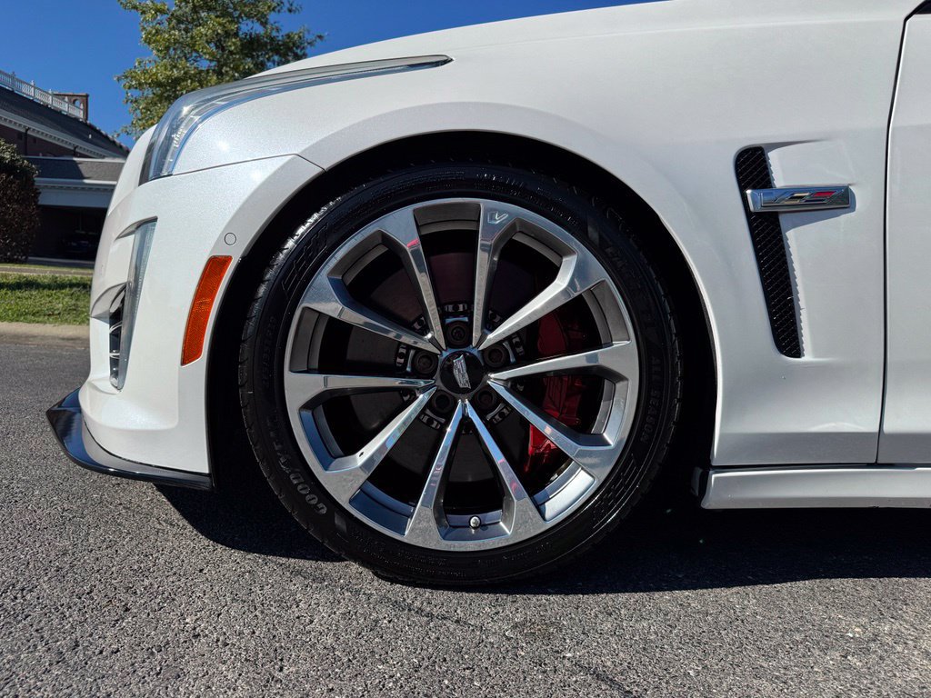 Used 2018 Cadillac CTS V RWD image 7