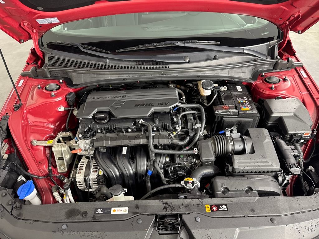 Certified 2023 Hyundai Elantra Limited FWD image 22
