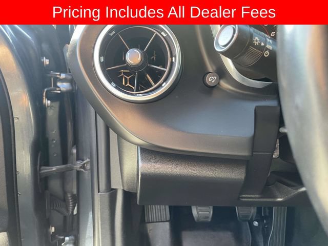 Used 2021 Chevrolet Camaro LT w/ Technology Package RWD image 24