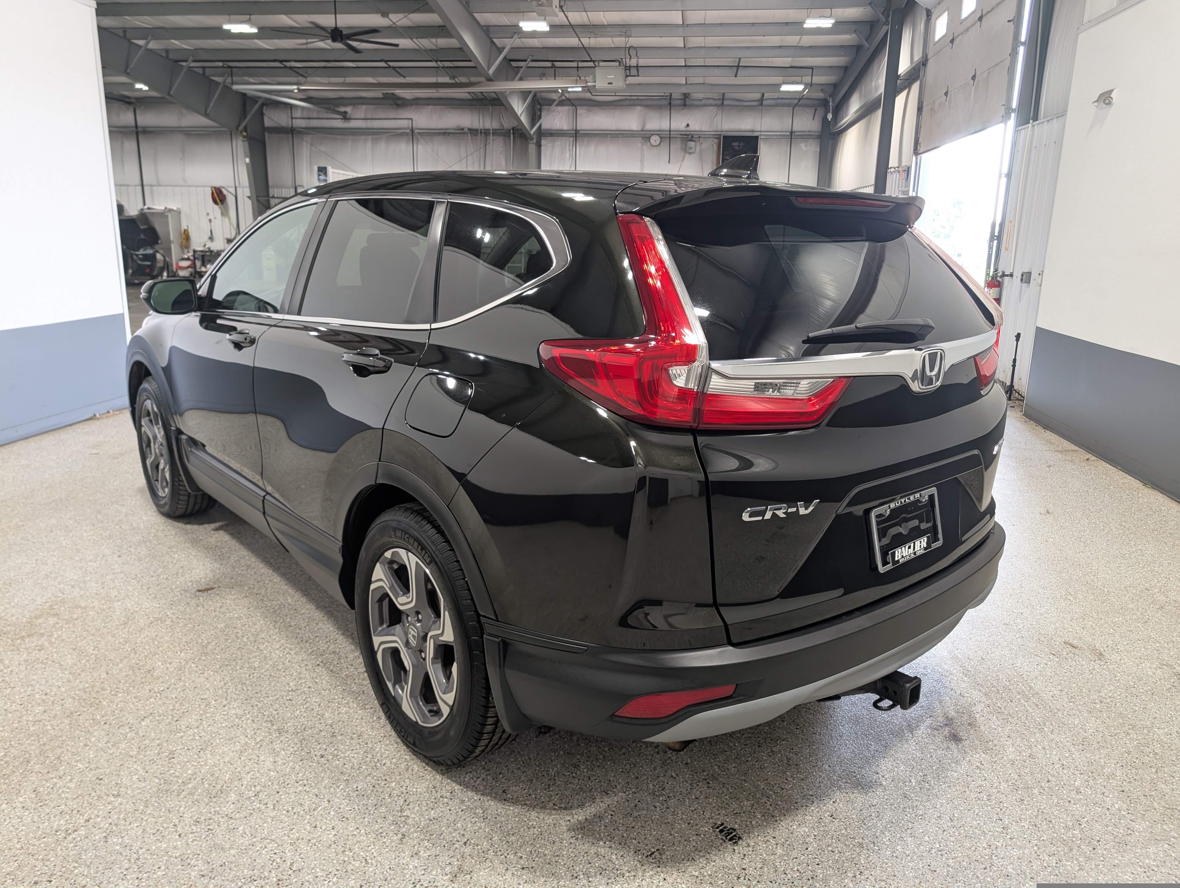 Used 2017 Honda CR-V EX image 5