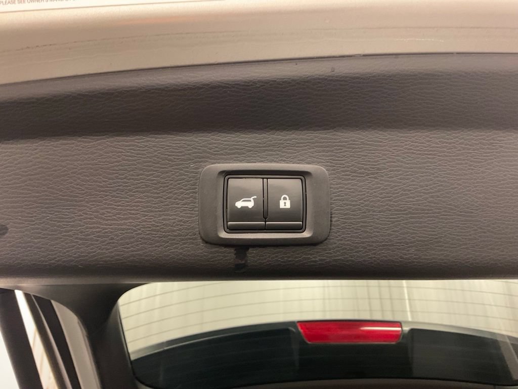Used 2023 Mitsubishi Outlander SE AWD/4WD image 29