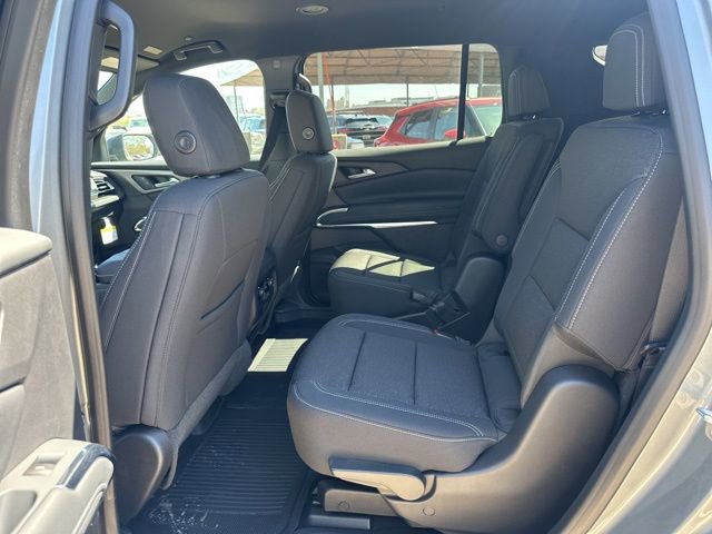New 2026 Chevrolet Traverse LT FWD image 11