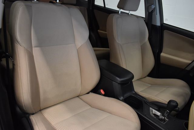 Used 2014 Toyota RAV4 XLE AWD/4WD image 6