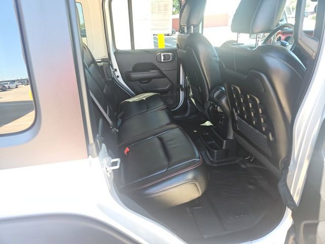 Used 2022 Jeep Wrangler Unlimited Rubicon w/ Cold Weather Group image 26