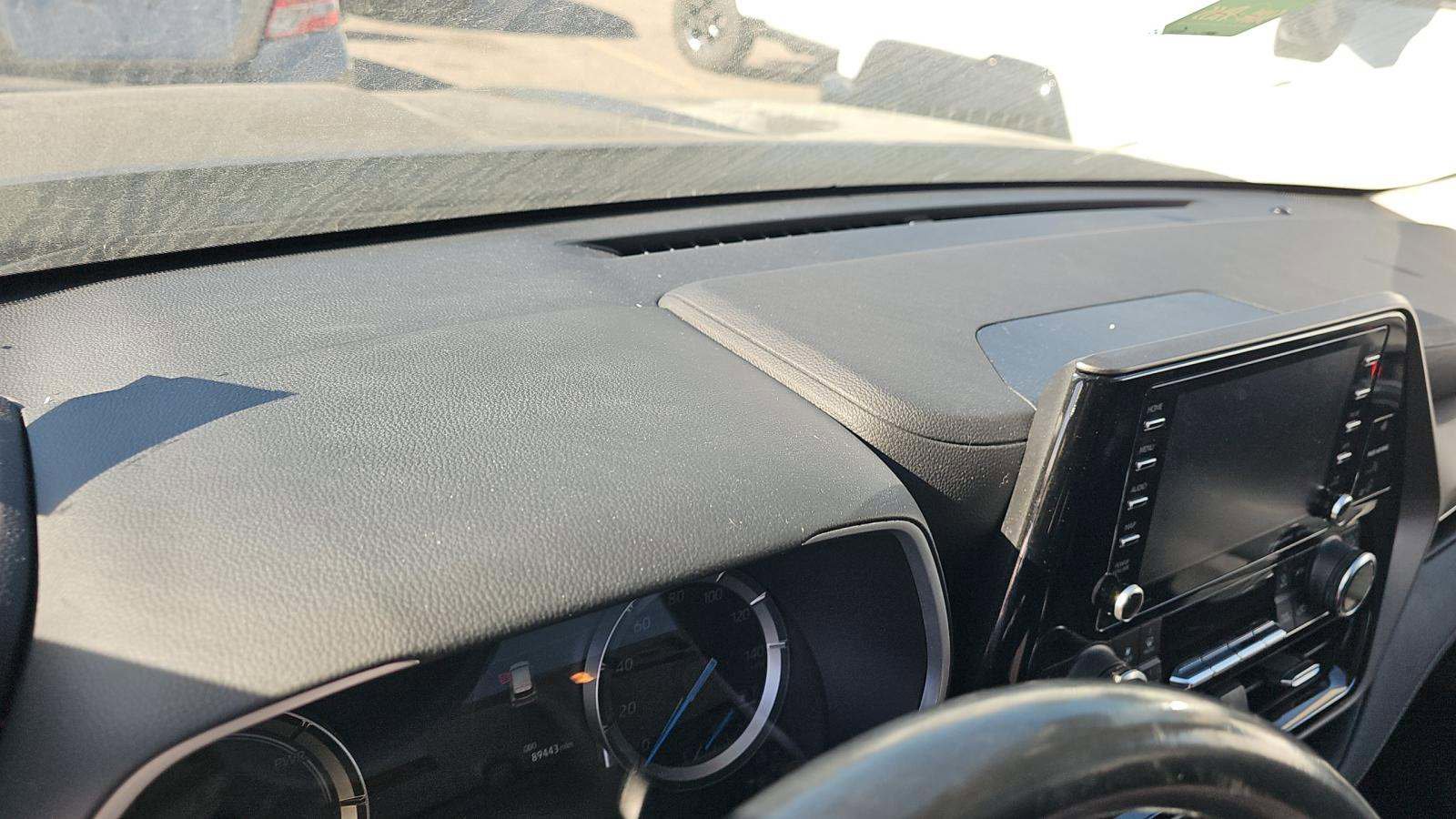 Used 2022 Toyota Highlander XLE image 25