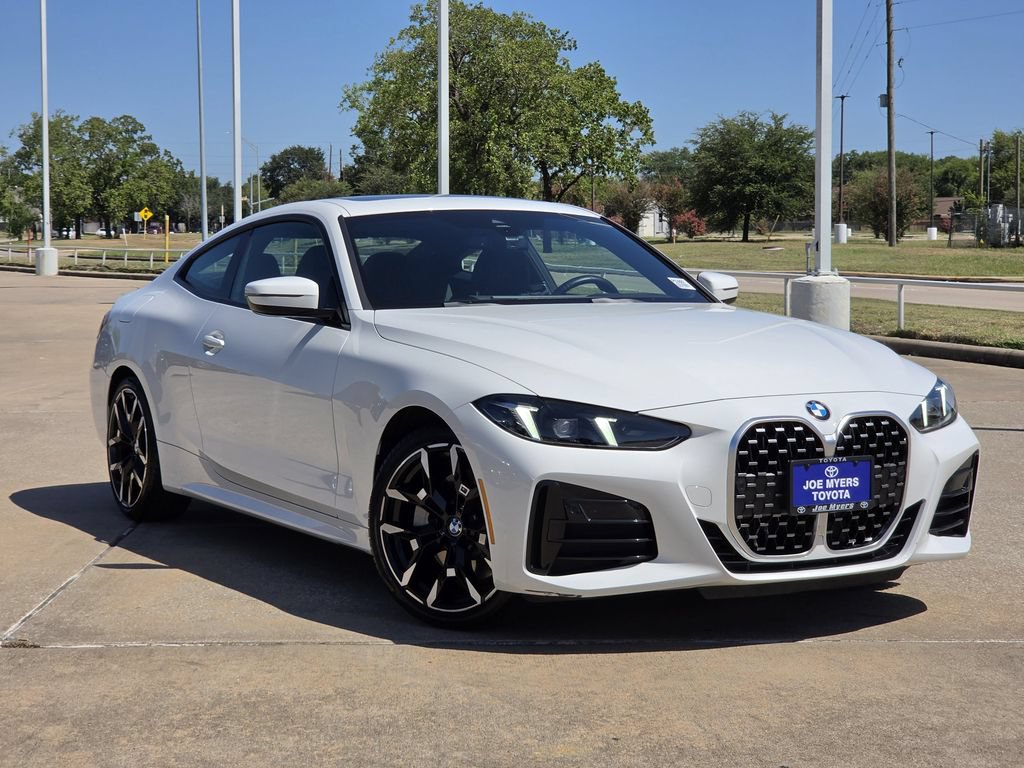 Used 2026 BMW 430i xDrive Coupe w/ M Sport Package AWD/4WD image 2