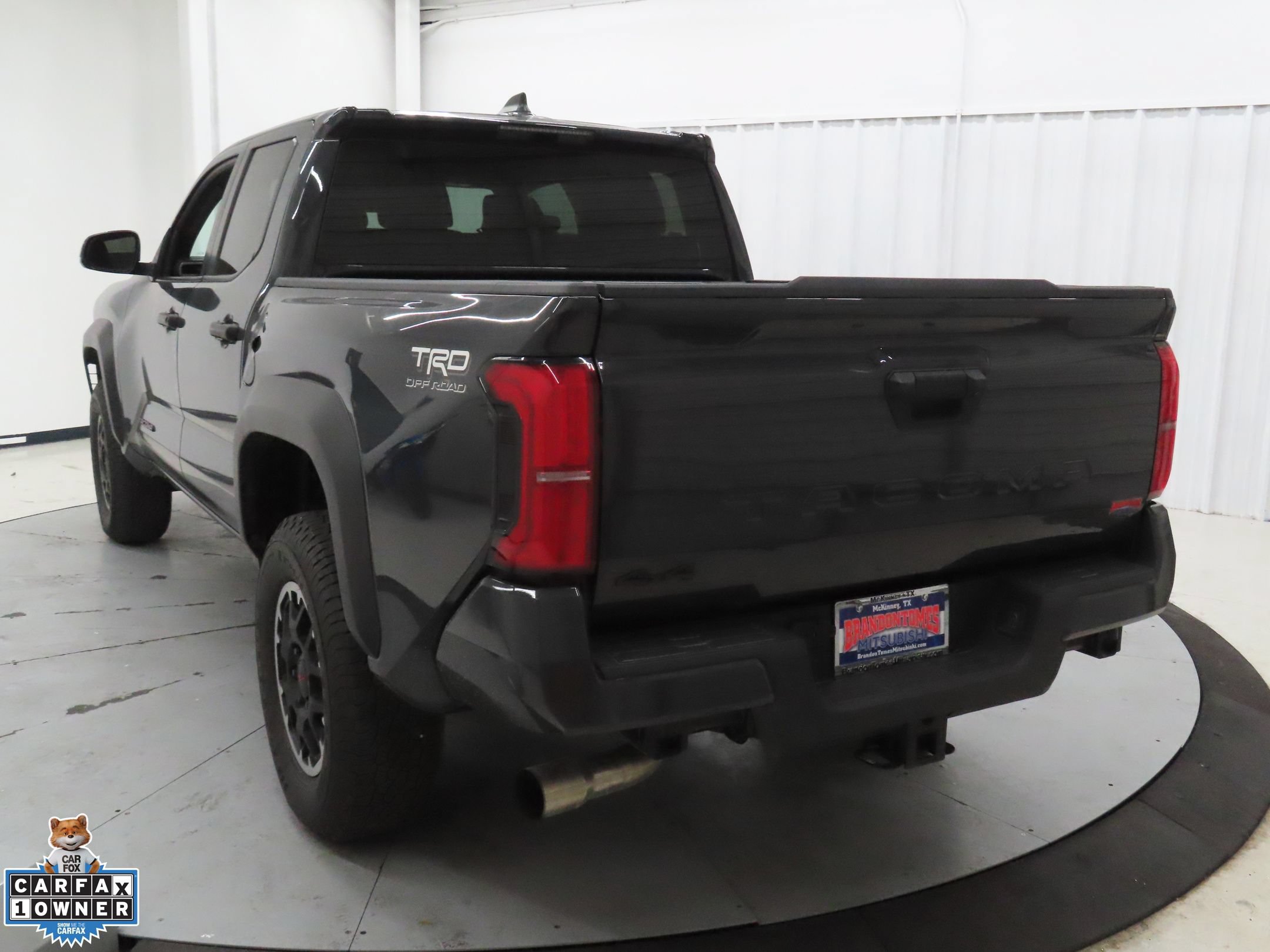 Used 2024 Toyota Tacoma TRD Off-Road AWD/4WD image 6