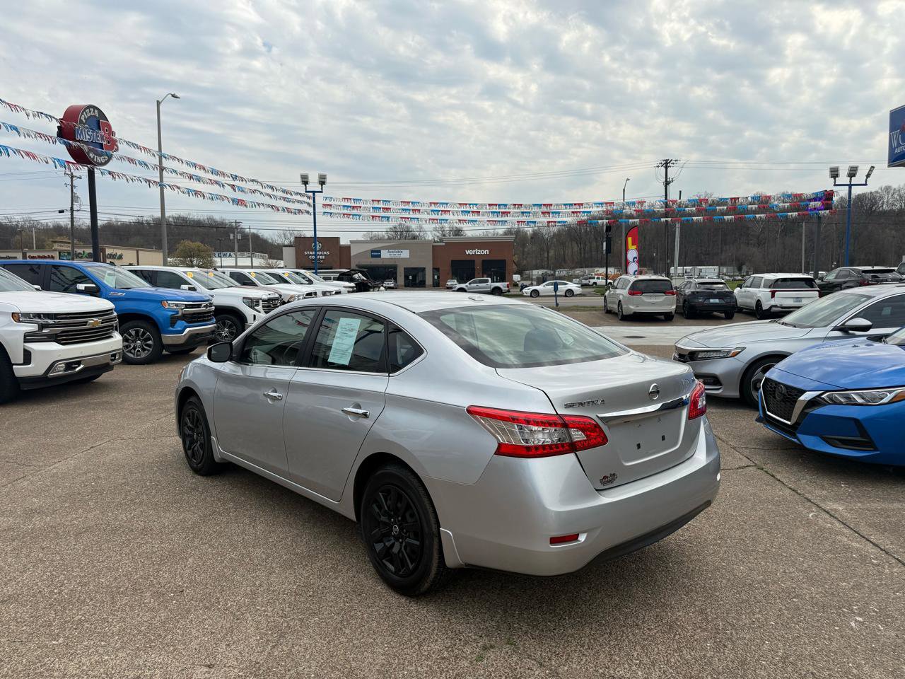 Used 2015 Nissan Sentra SV image 4