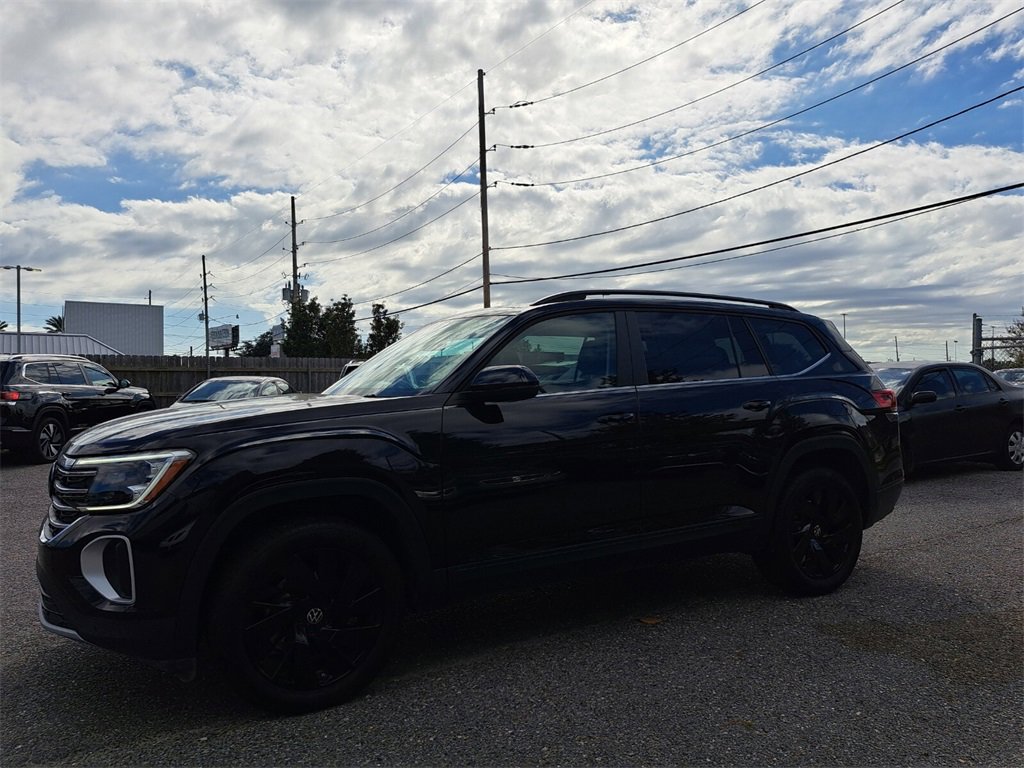 Used 2025 Volkswagen Atlas SE