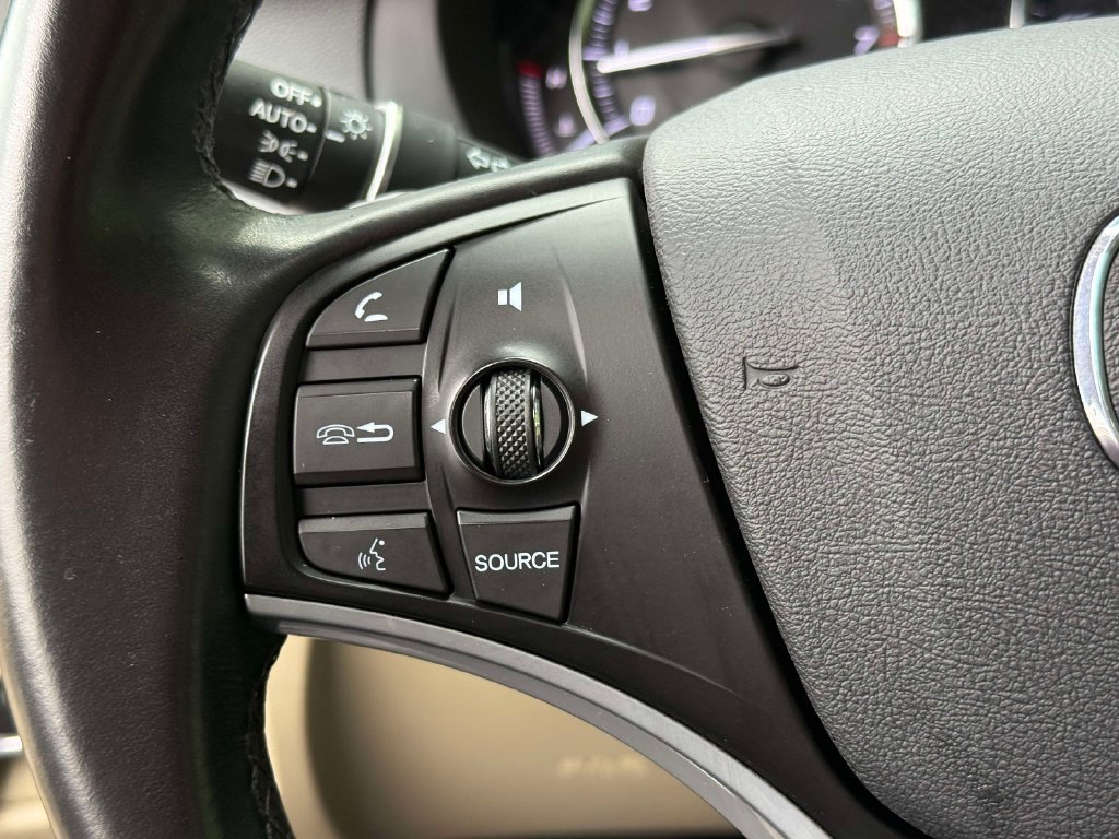 Used 2020 Acura MDX w/ Technology Package AWD/4WD image 34