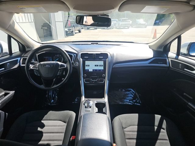 Used 2020 Ford Fusion SE FWD image 28