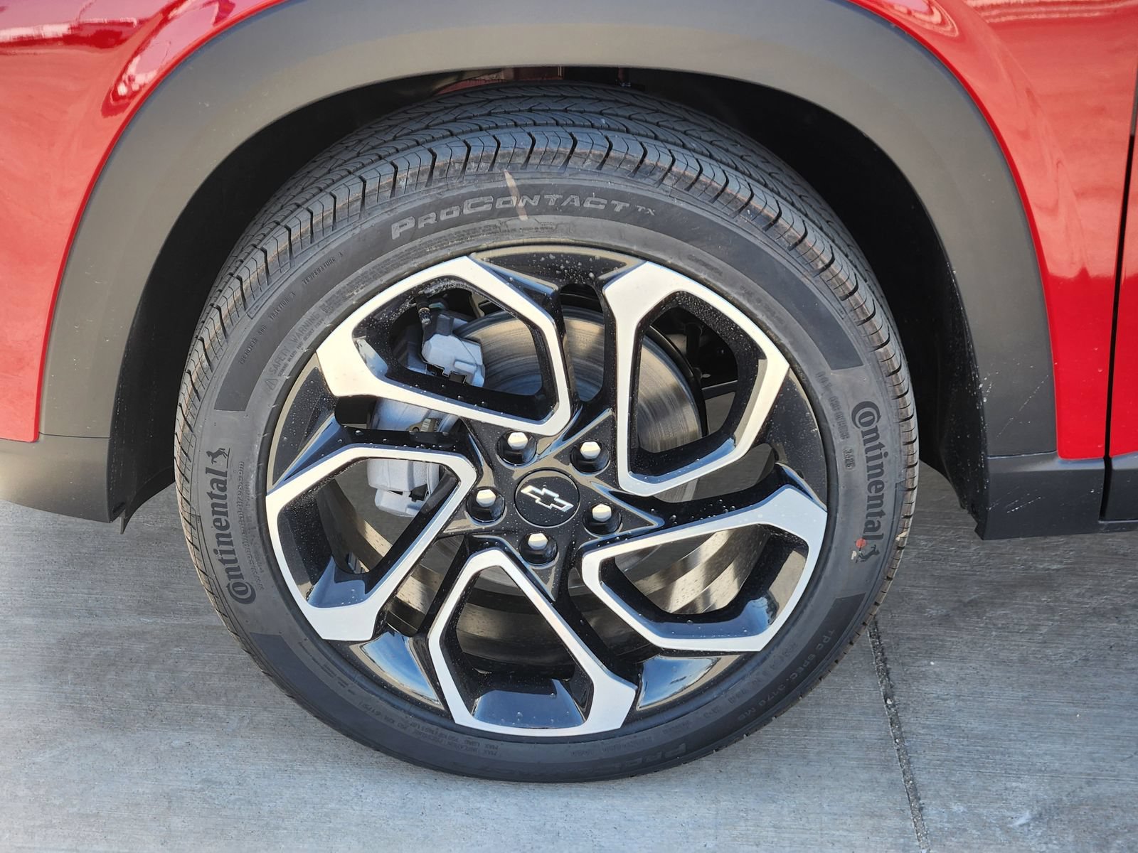 New 2026 Chevrolet Trax RS w/ Sunroof Package FWD image 11