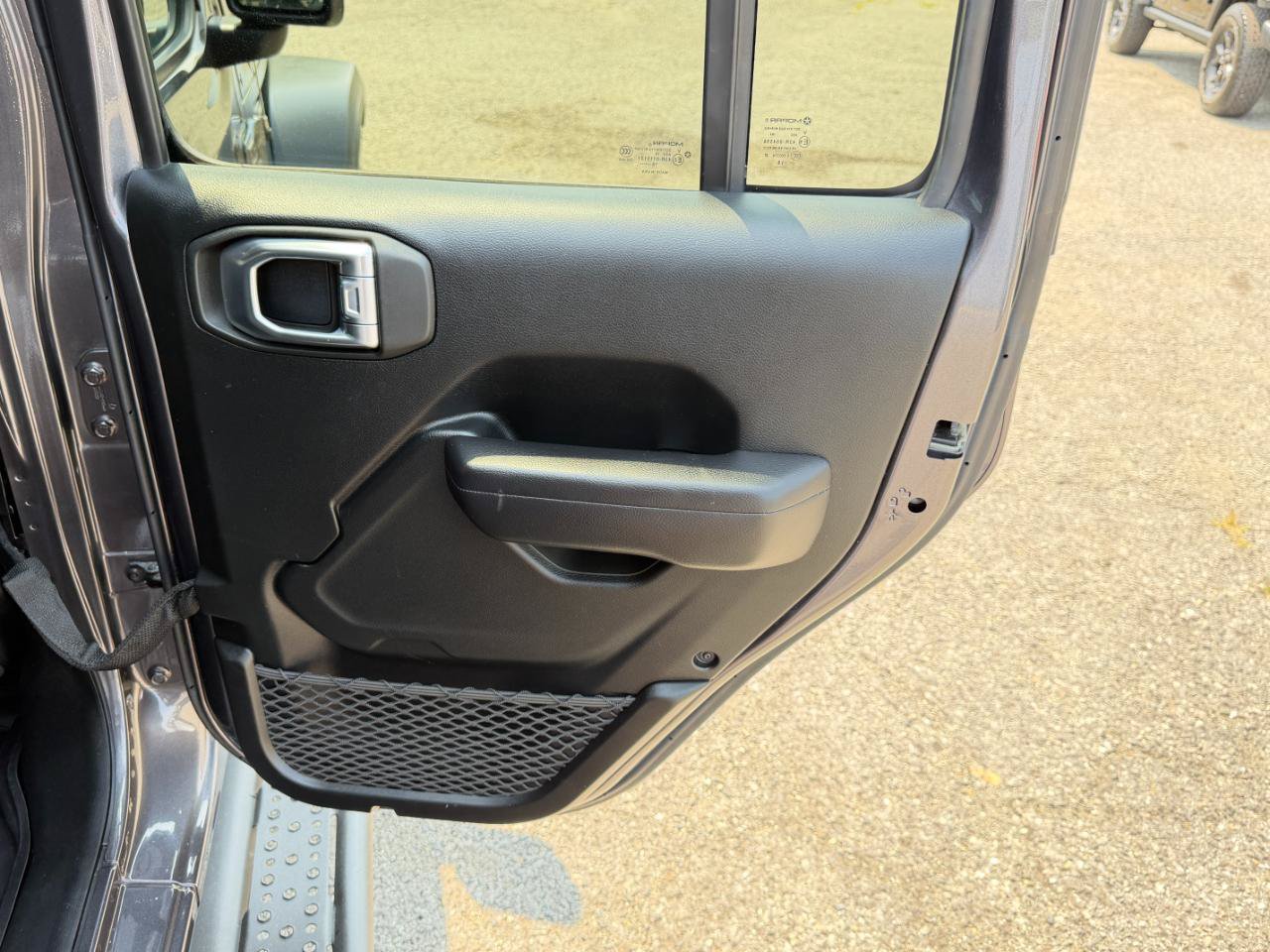 Used 2018 Jeep Wrangler Unlimited Sport S AWD/4WD image 45