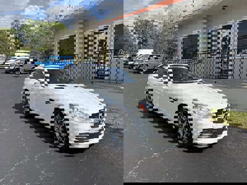 Used 2015 Mercedes-Benz SLK 250 w/ Premium Package image 1