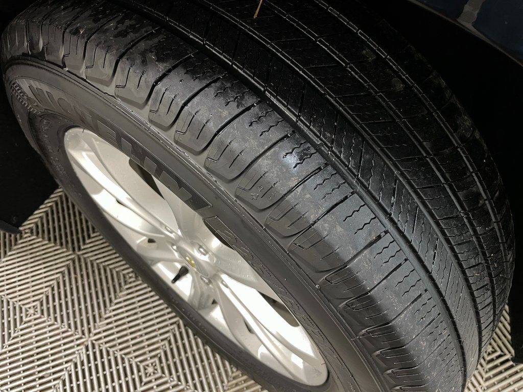 Certified 2020 Chevrolet Equinox LT image 44