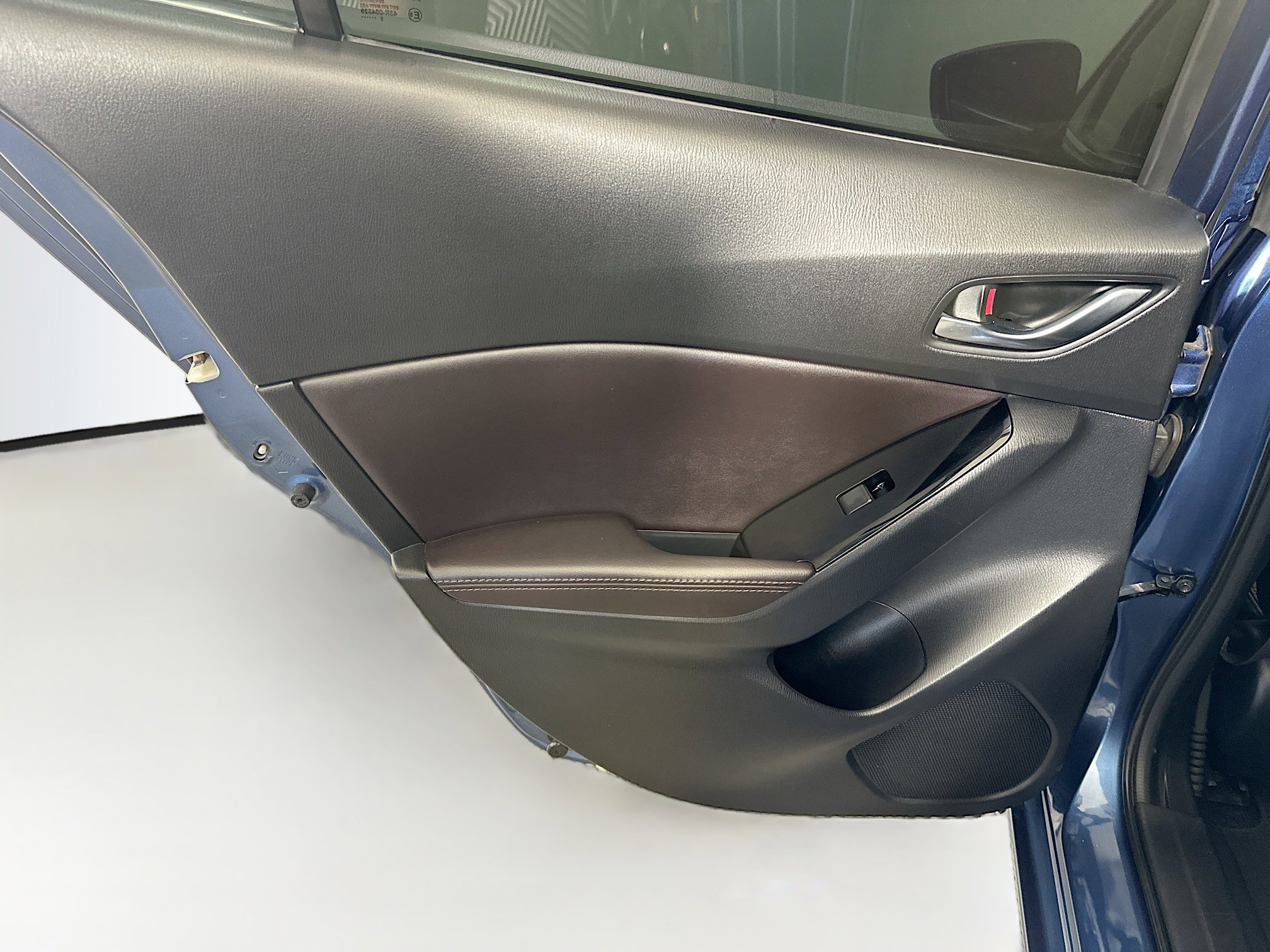 Used 2017 MAZDA MAZDA3 Touring FWD image 25