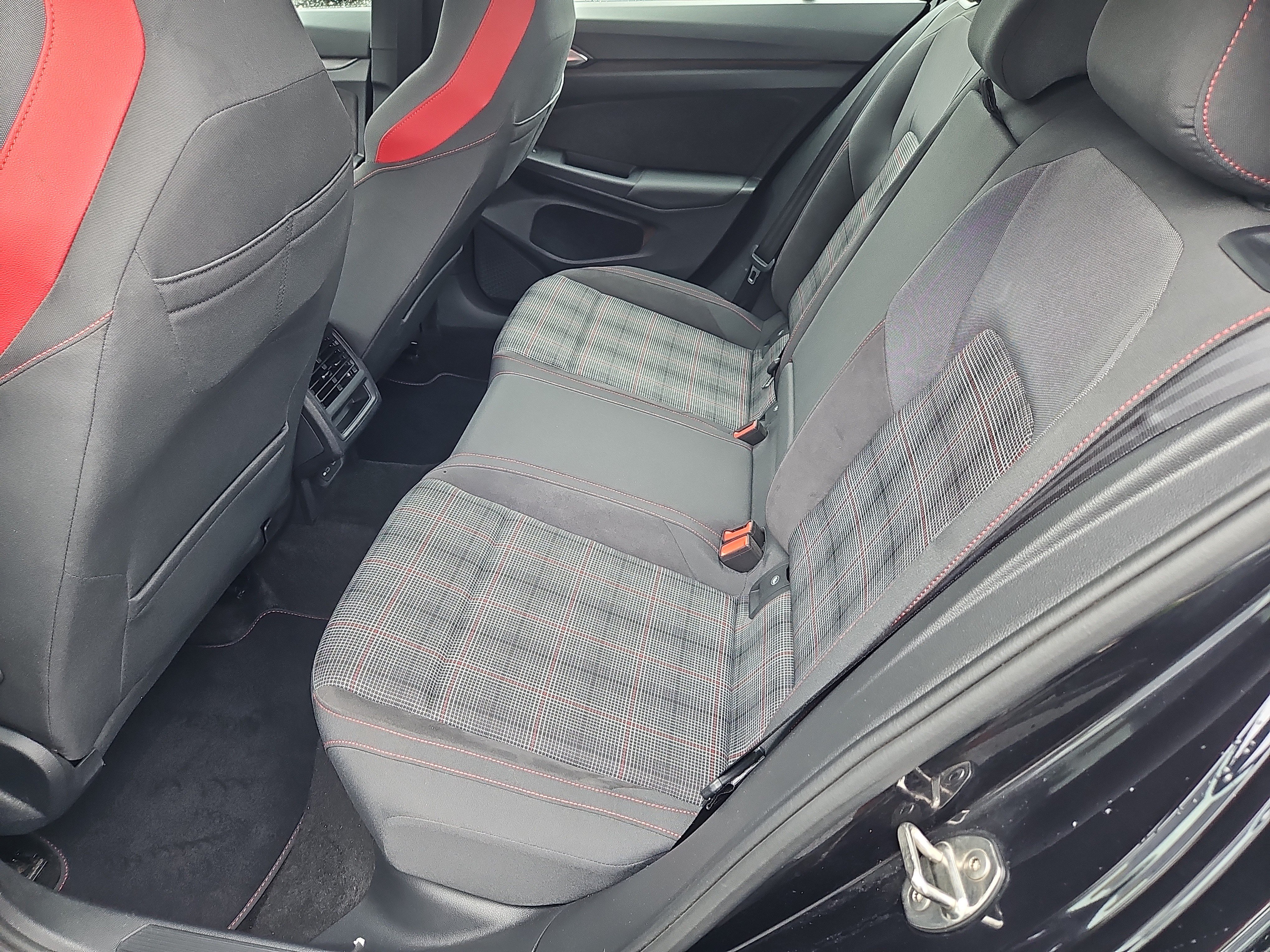 Certified 2023 Volkswagen GTI S FWD image 31