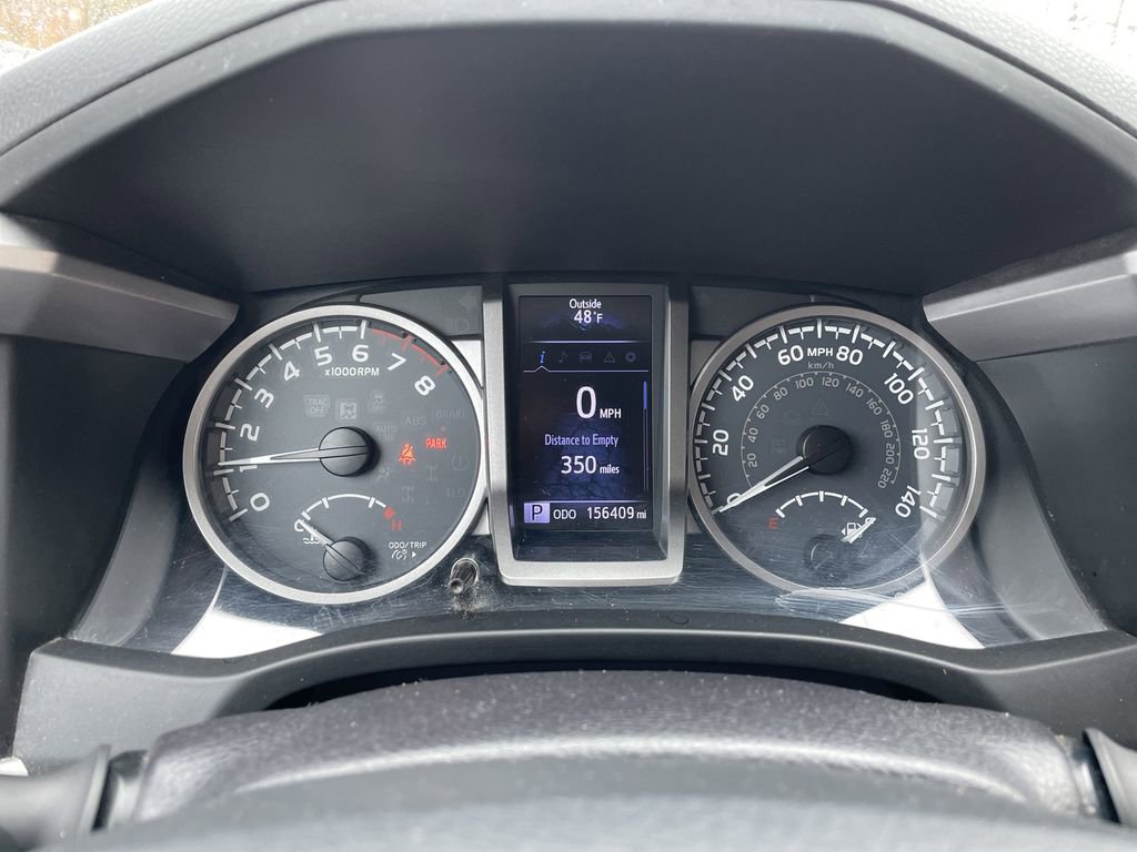 Used 2016 Toyota Tacoma SR5 w/ SR5 Appearance Package (SN) AWD/4WD image 17