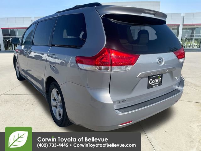 Used 2011 Toyota Sienna LE w/ Towing Pkg image 3