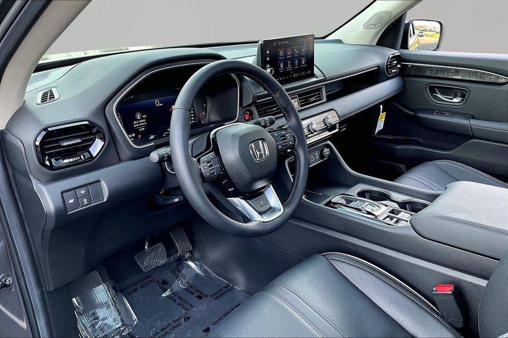 Certified 2025 Honda Pilot Elite image 12