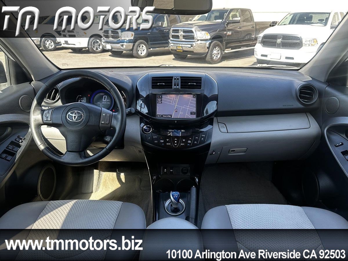 Used 2013 Toyota RAV4 EV FWD image 7