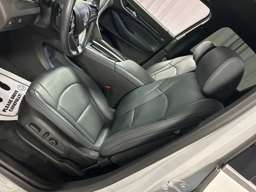 Used 2024 Buick Enclave Essence w/ Sport Touring Edition FWD image 12