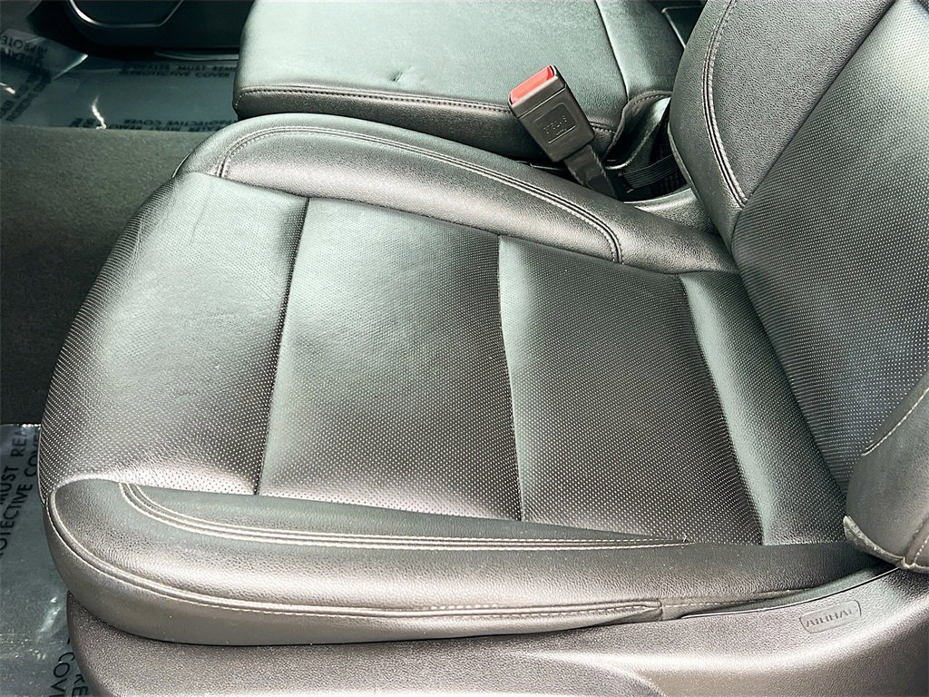 Used 2025 GMC Sierra 1500 SLT image 19