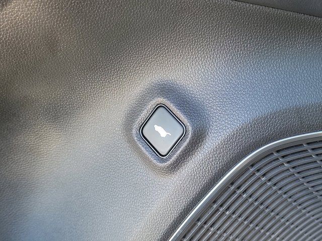 Certified 2023 Acura MDX FWD w/ Technology Package image 32
