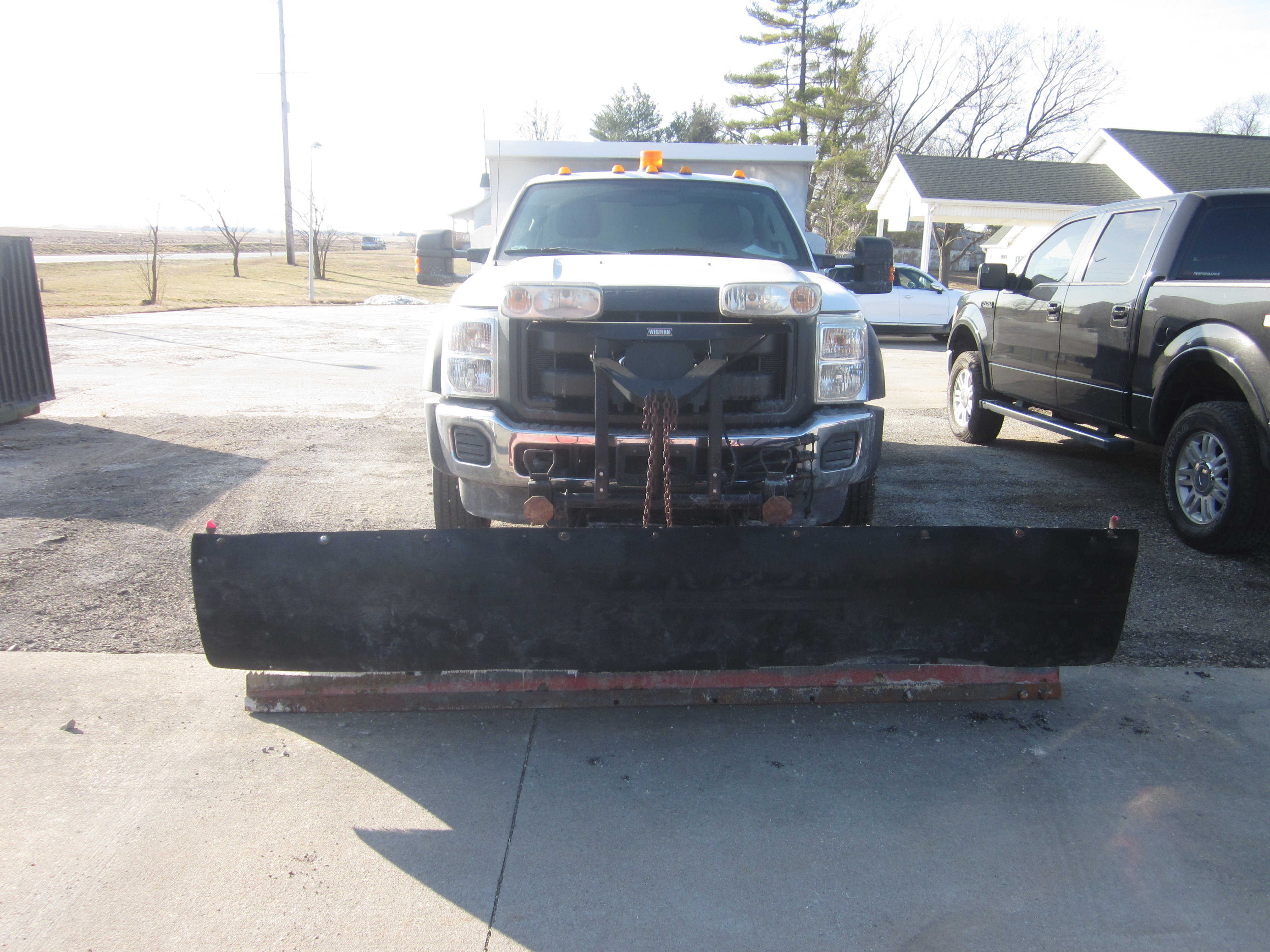 Used 2012 Ford F550 4x4 Regular Cab Super Duty w/ PWR Equipment Group image 3